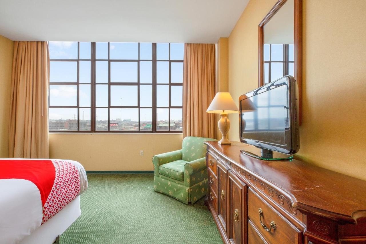 Oyo St Louis Downtown City Center Mo Hotel Saint Louis